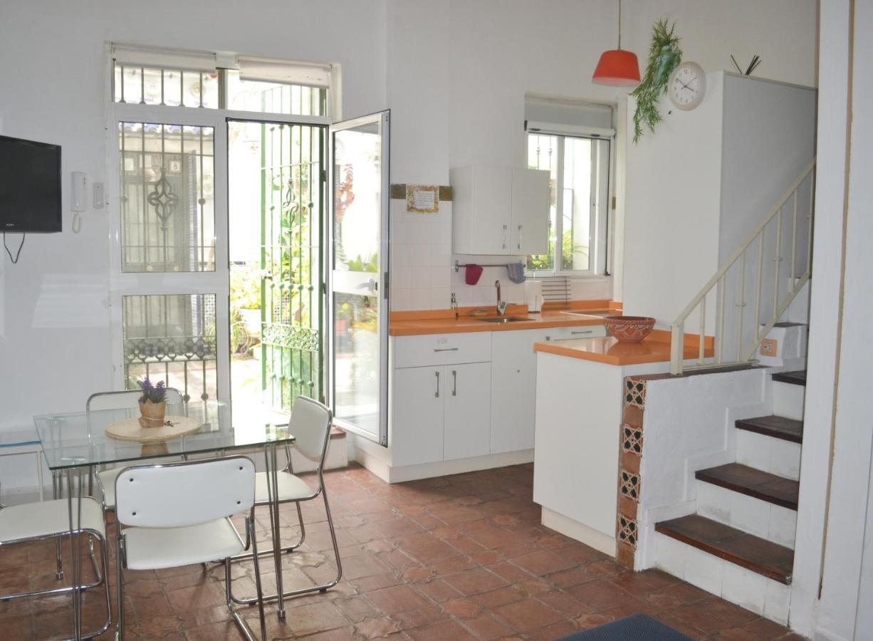 Charming House In Triana,Best City View From Patio Sevilla Kültér fotó